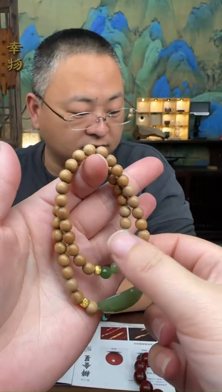 【闪购商品】檀香木手串/手链0.6红肉双圈手链