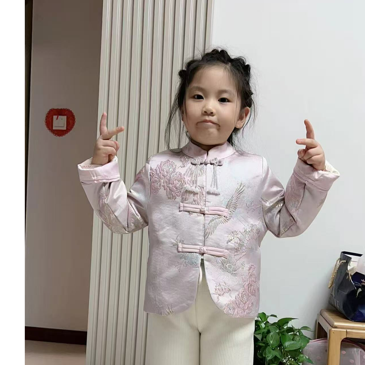 轩曦中小童年款拜年服女童