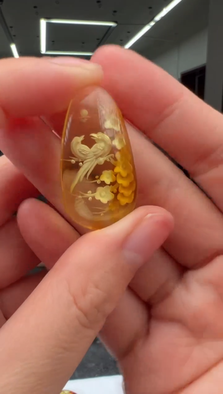 琥珀颈饰未镶嵌吊坠