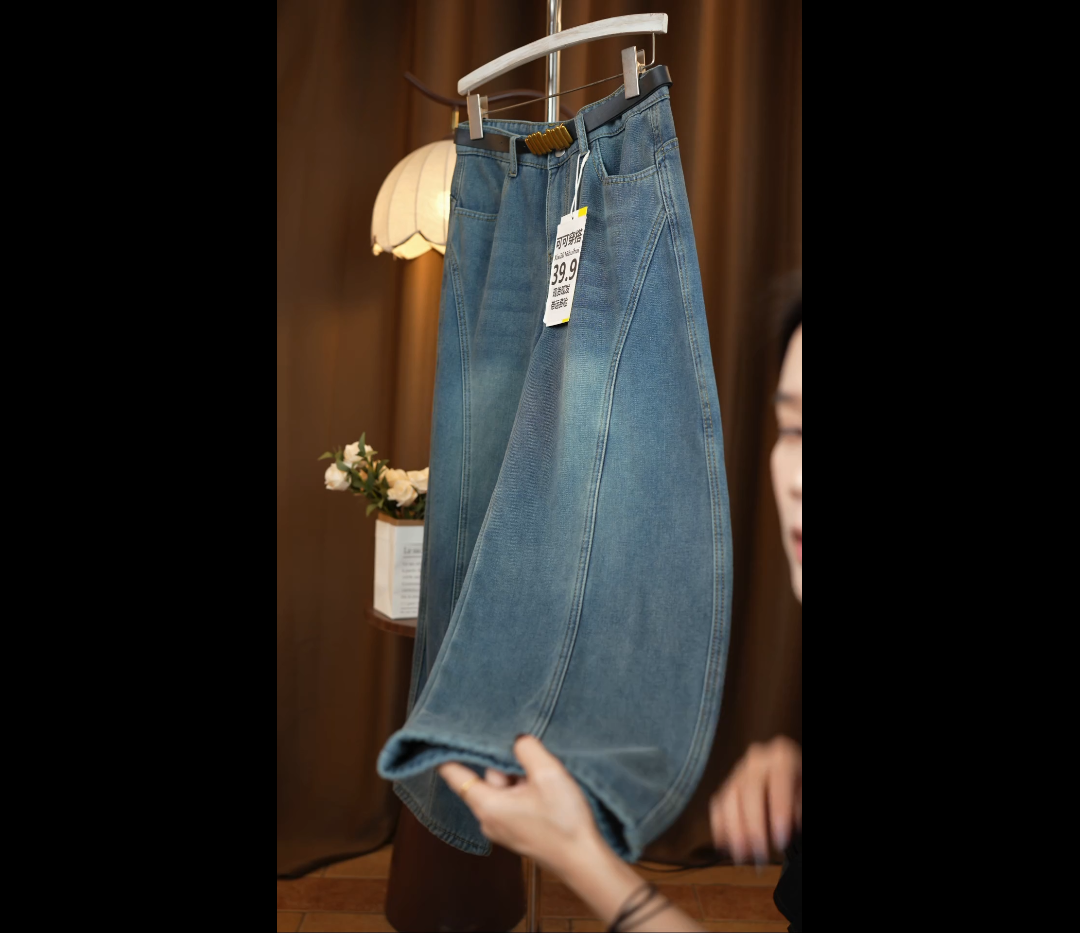 【加绒/不加绒】2025加绒加厚深蓝复古高腰显瘦百搭镰刀香蕉裤1022