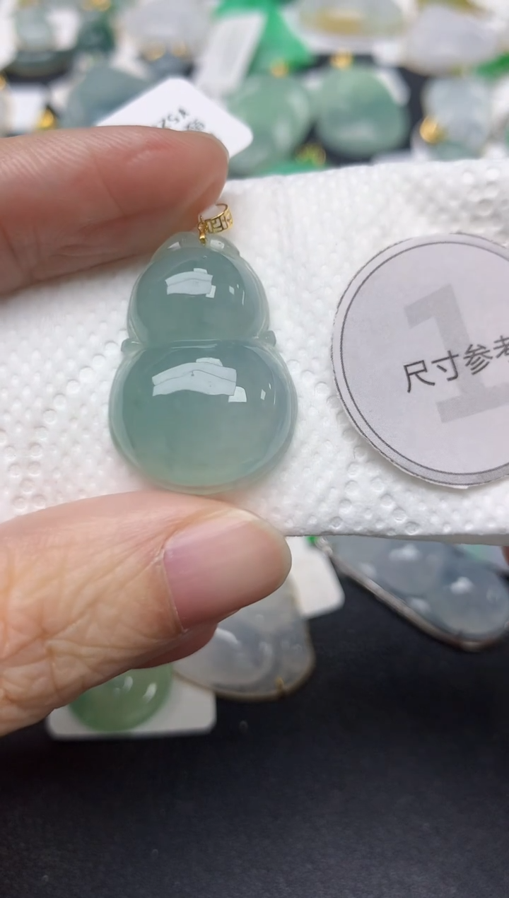 颈饰18K金镶嵌翡翠天然缅甸A货翡翠