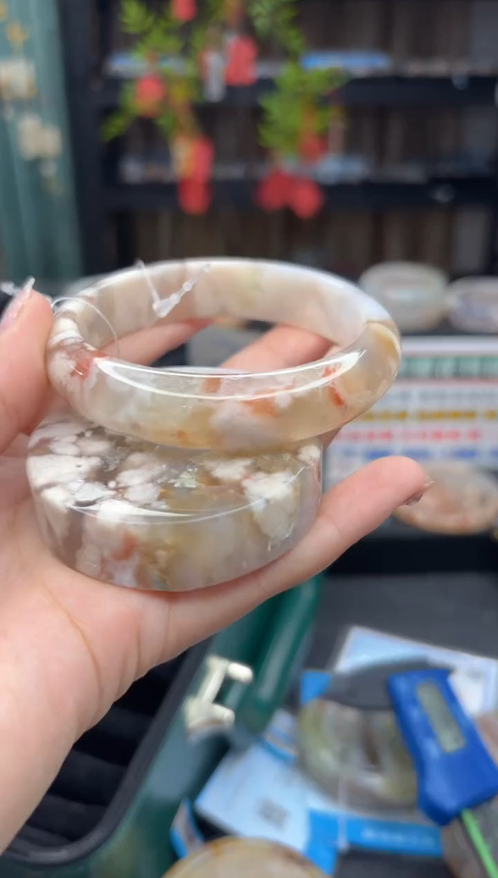 【闪购商品】石英质玉手镯未镶嵌2308（59圈赠送镯心）