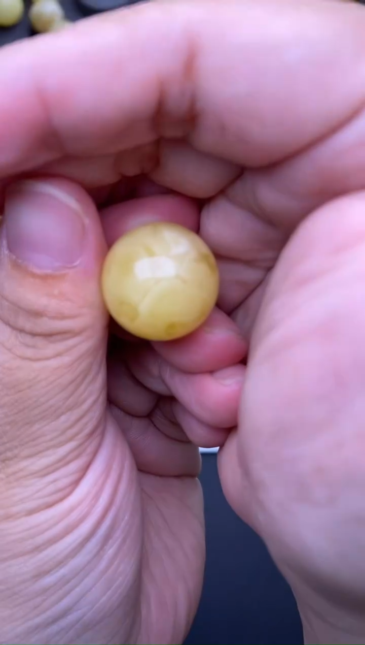 裸石琥珀未镶嵌大小姐珠宝严选82