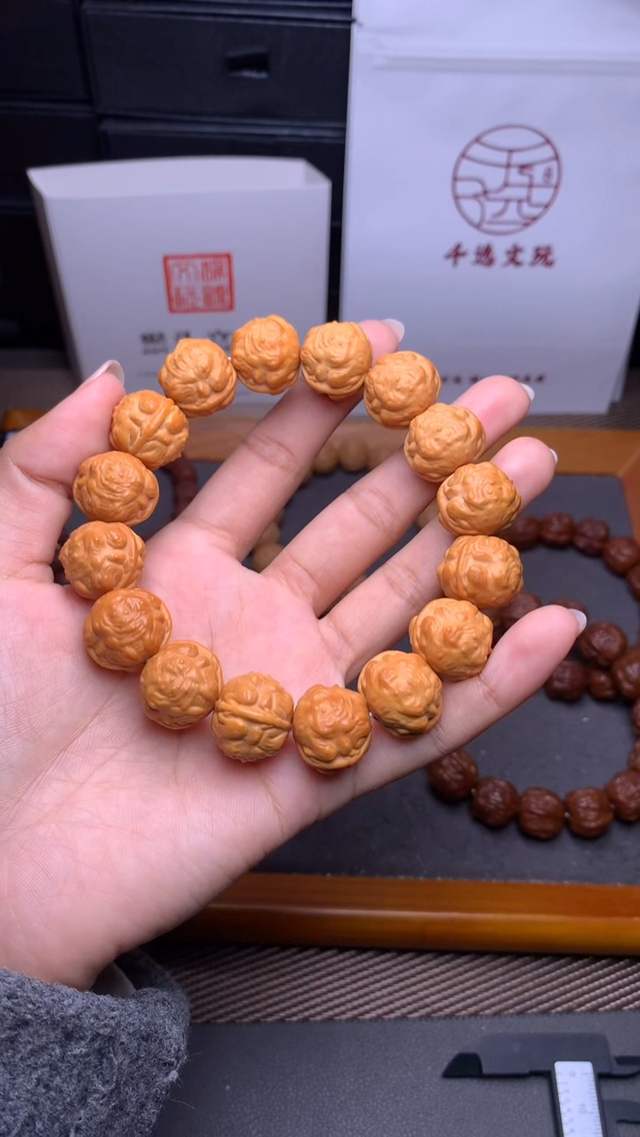 【闪购商品】猴头核桃手串17蟾王