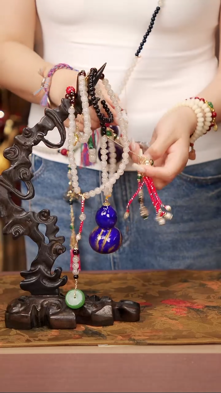 129天琦閤漆艺小葫芦挂件98