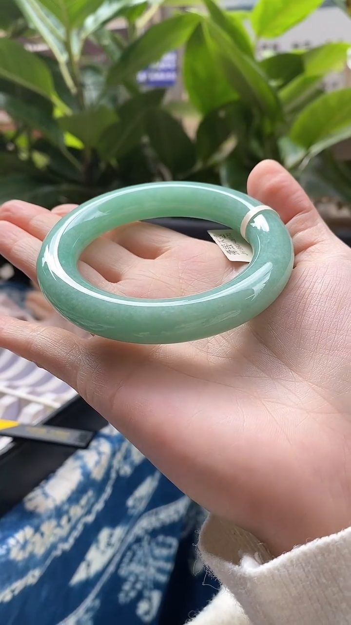 【闪购商品】翡翠手镯（圆镯）未镶嵌翡翠手镯54圆条
