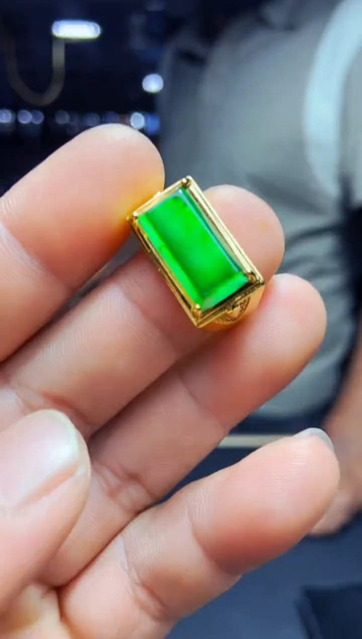 【闪购商品】定制翡翠未镶嵌多样性发货0817089008