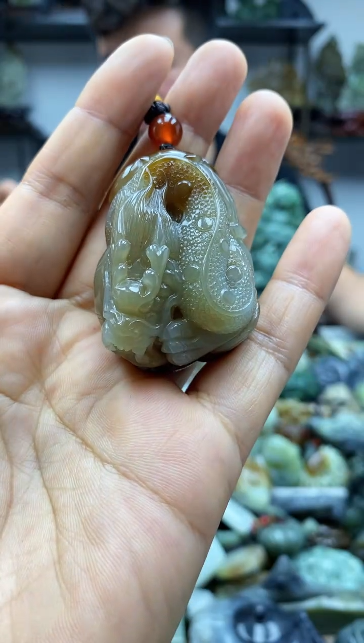 和田玉未镶嵌把件1