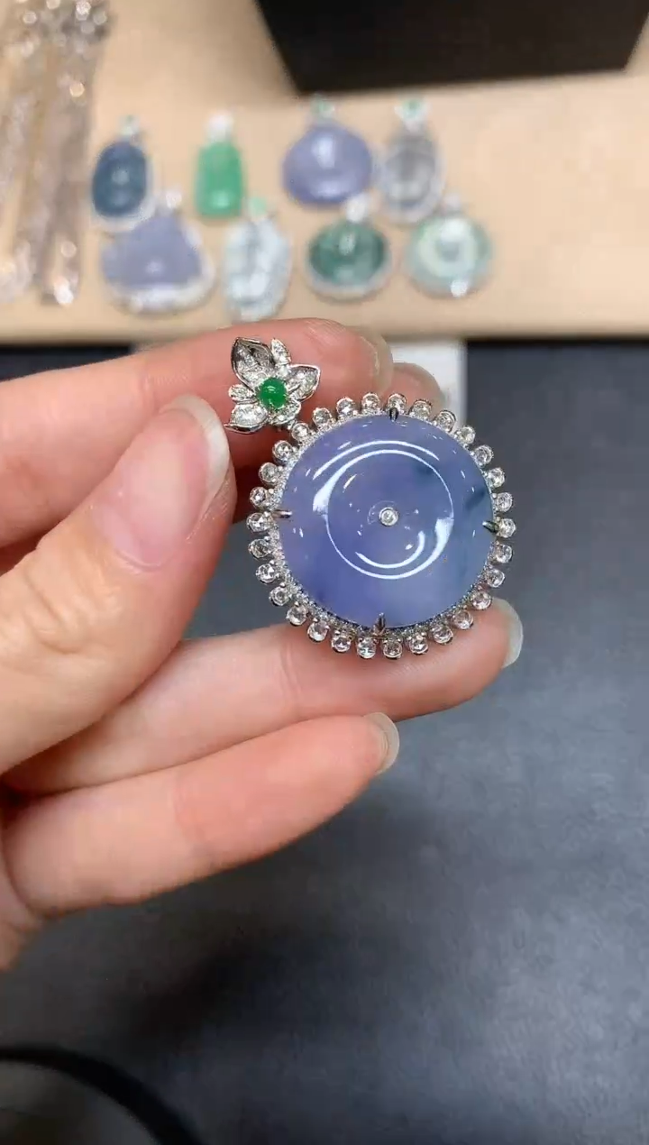 【闪购商品】翡翠吊坠(不含链)18K金镶嵌平安扣【无服务费