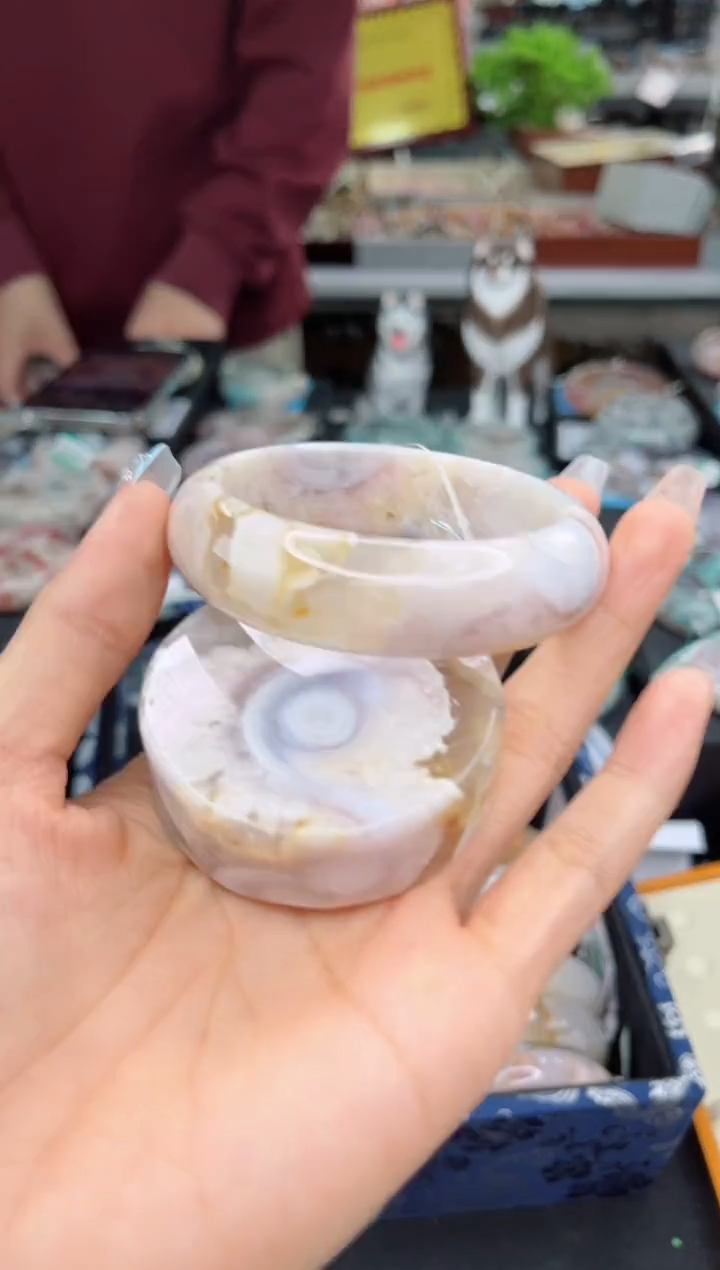 【闪购商品】石英质玉手镯未镶嵌54圈口（赠品镯心）1567099