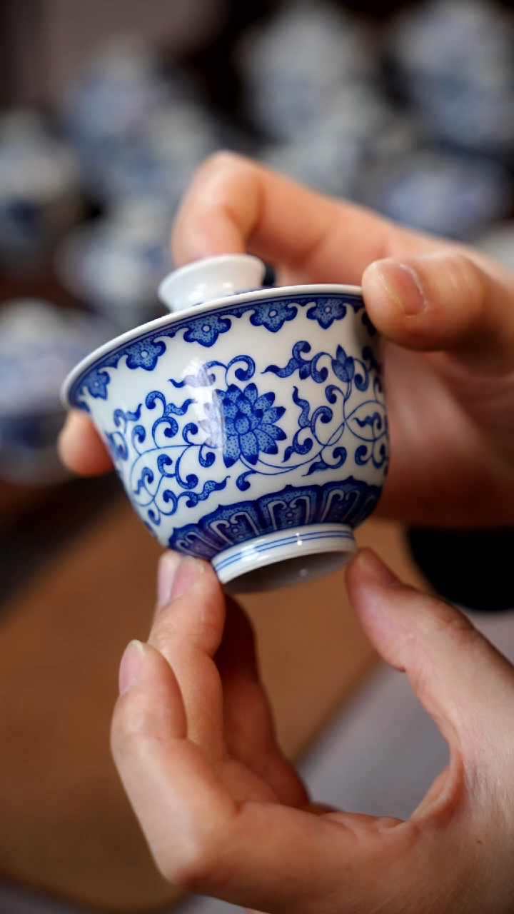 【闪购商品】120缠枝盖碗1111111111