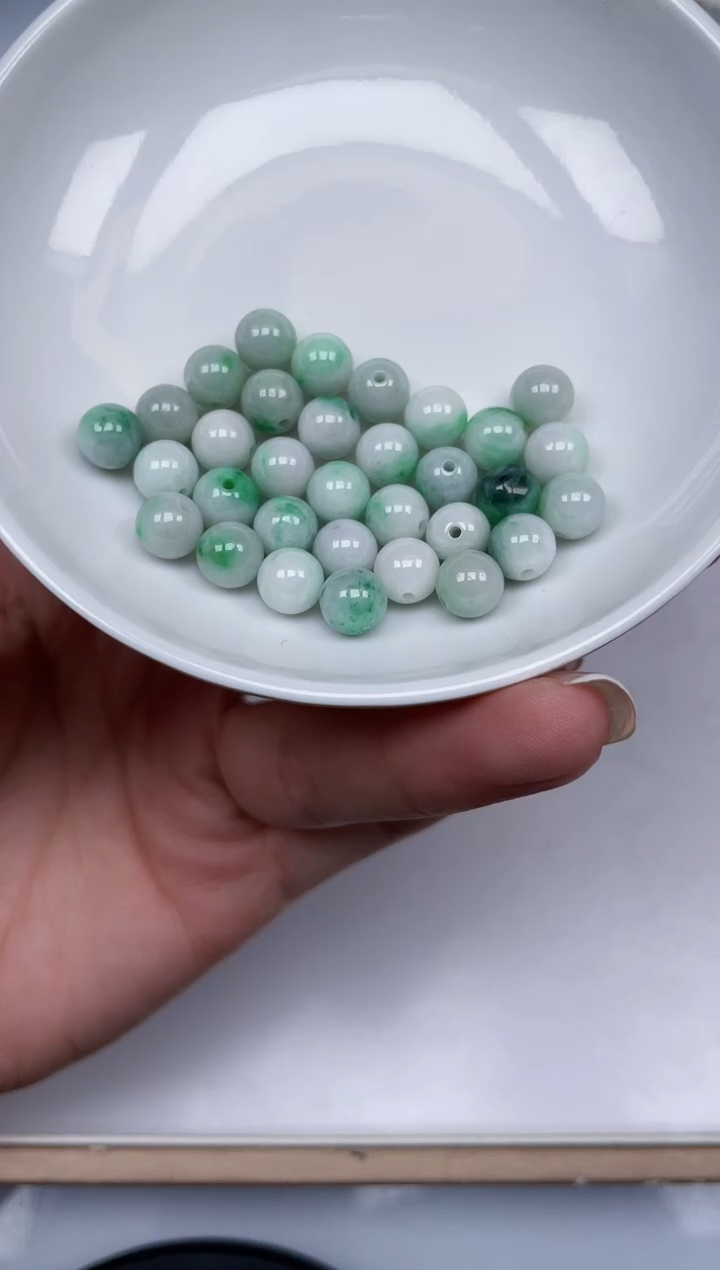 散珠翡翠Q11白底青卡7+mm左右整盘多样性发自选