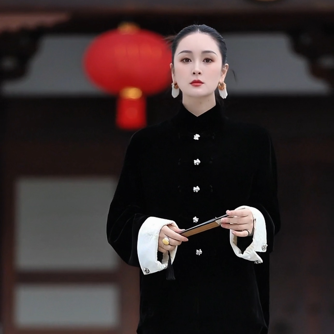 【咏絮】真丝丝绒轻奢时尚气质小立领外套冬季休闲国风上衣黑色秋冬