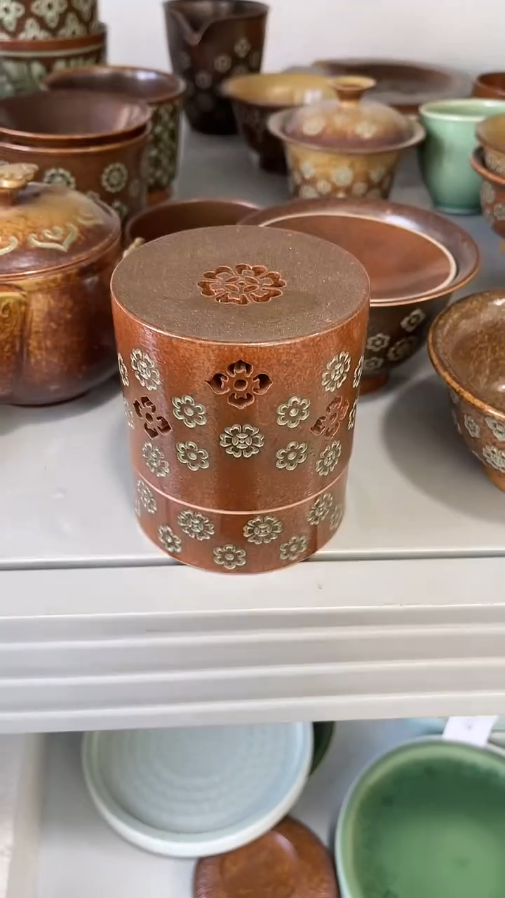 青瓷仓储福利清仓