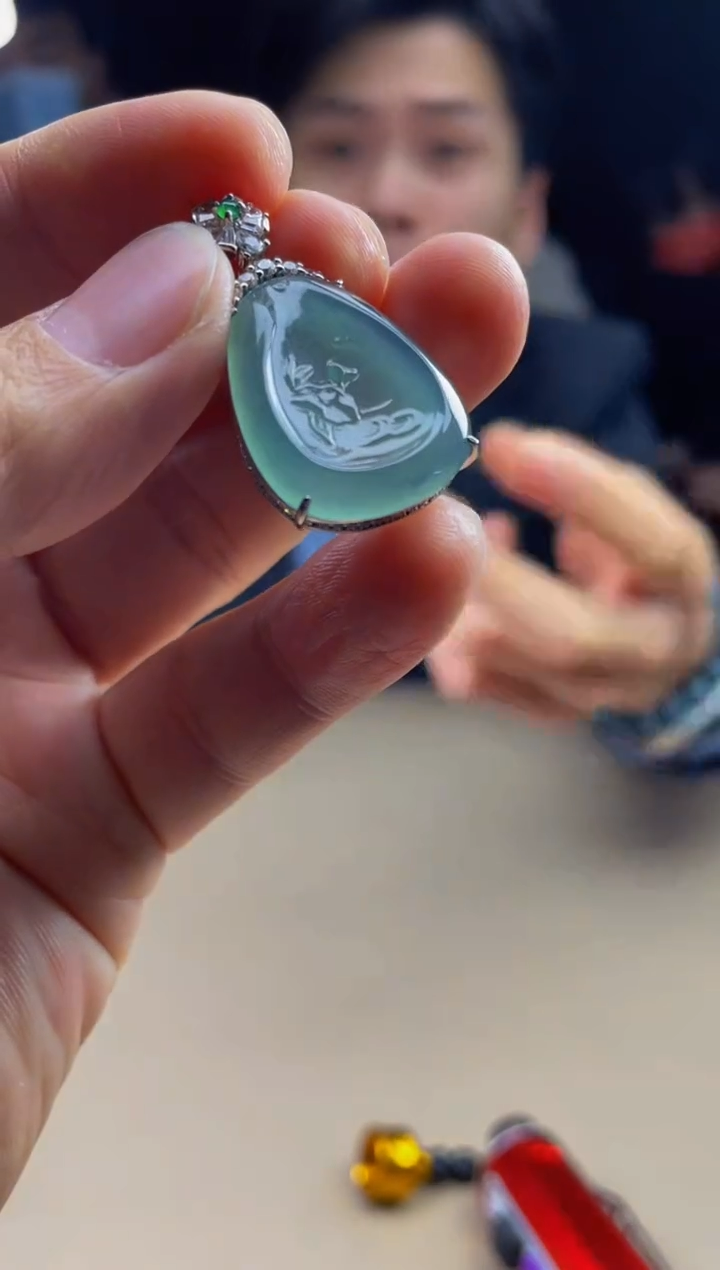 【闪购商品】定制翡翠未镶嵌          2779