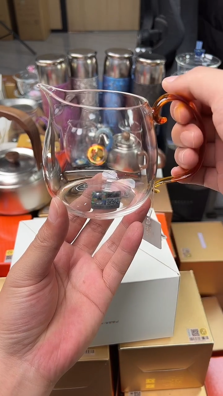 @@禾器晶彩小锦然琥珀色