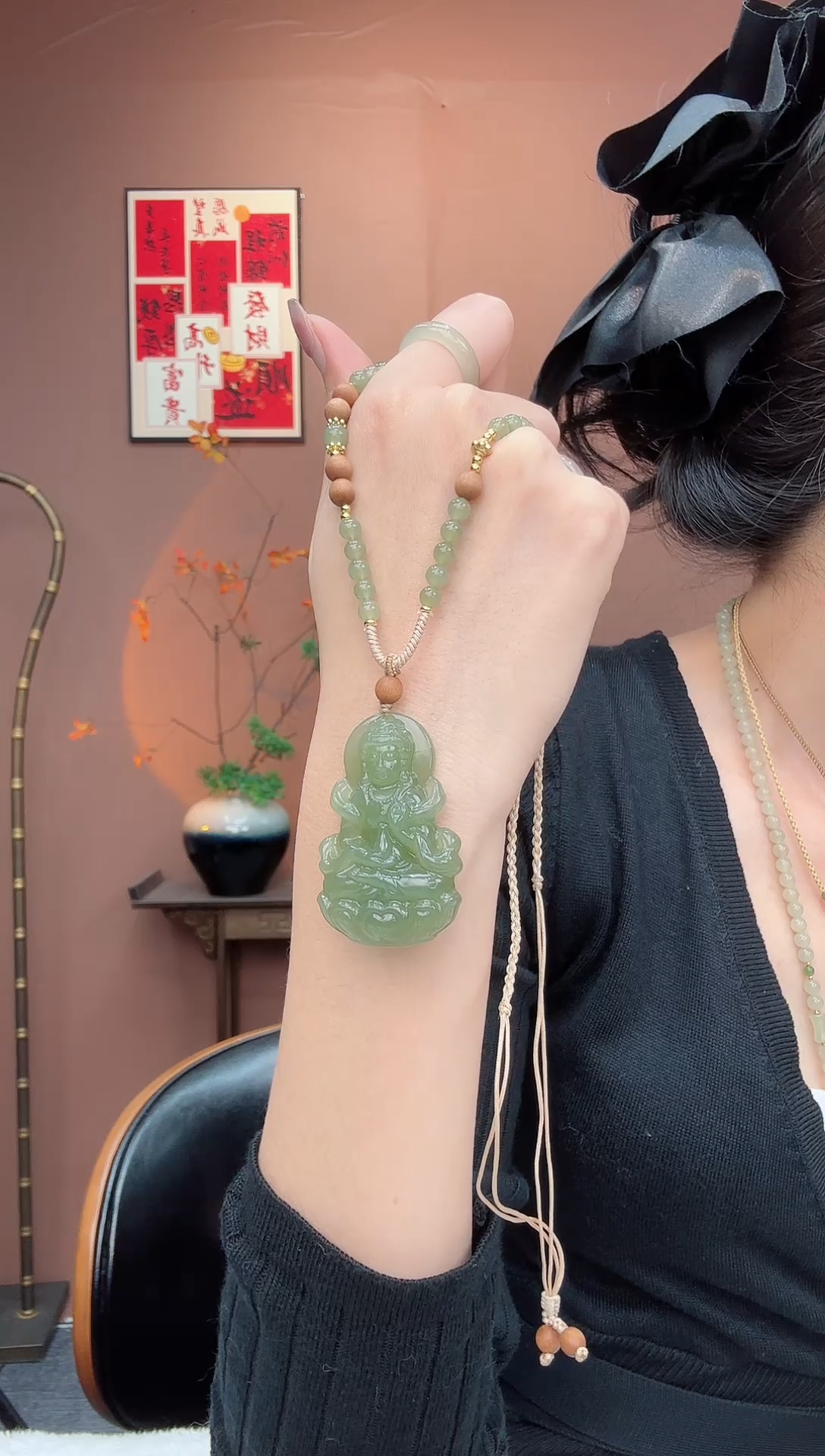 吊坠(赠链)未镶嵌和田玉卡50mm观音一件