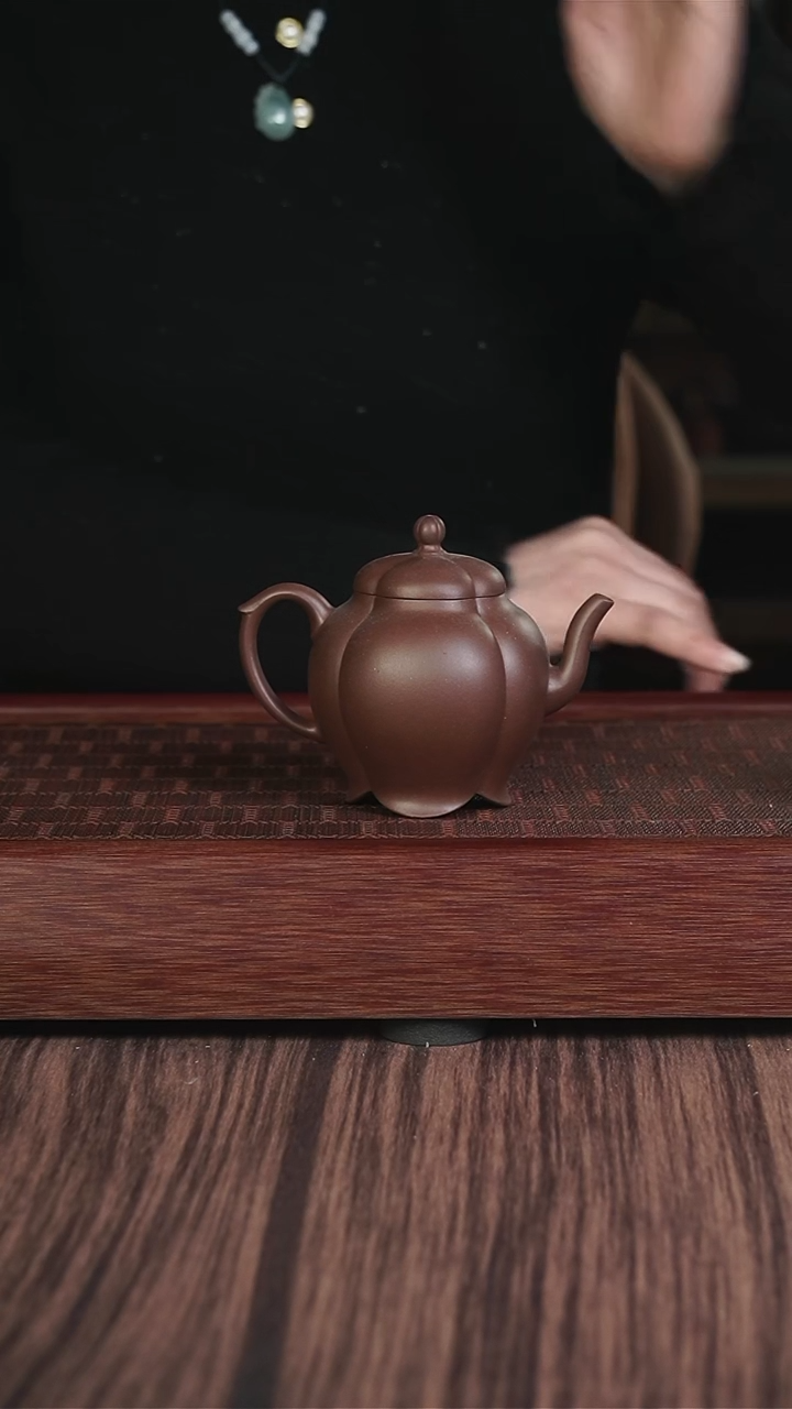 【闪购商品】紫砂茶壶筋纹 若婷