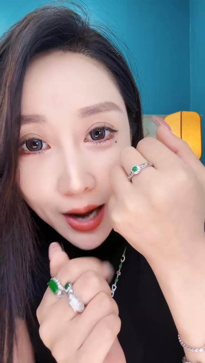 翡翠戒指未镶嵌戒指