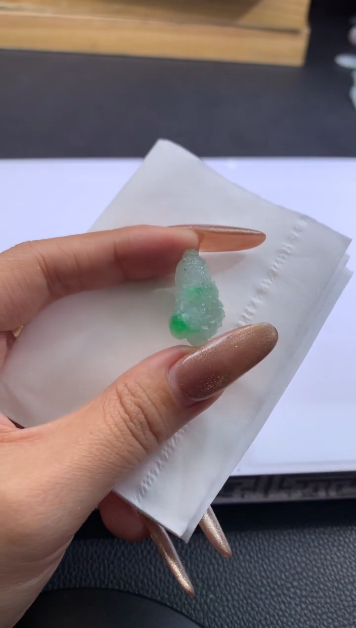 【闪购商品】定制翡翠未镶嵌翡翠