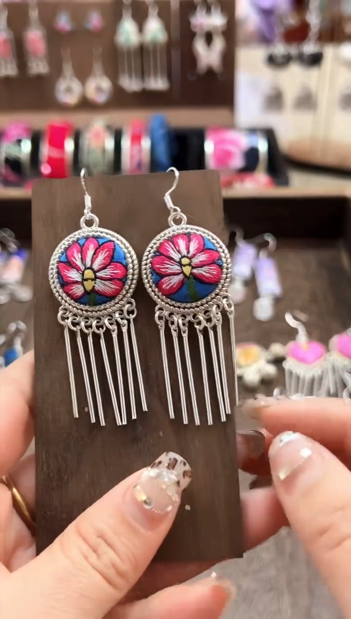 【闪购商品】织绣民族风老绣饰品507