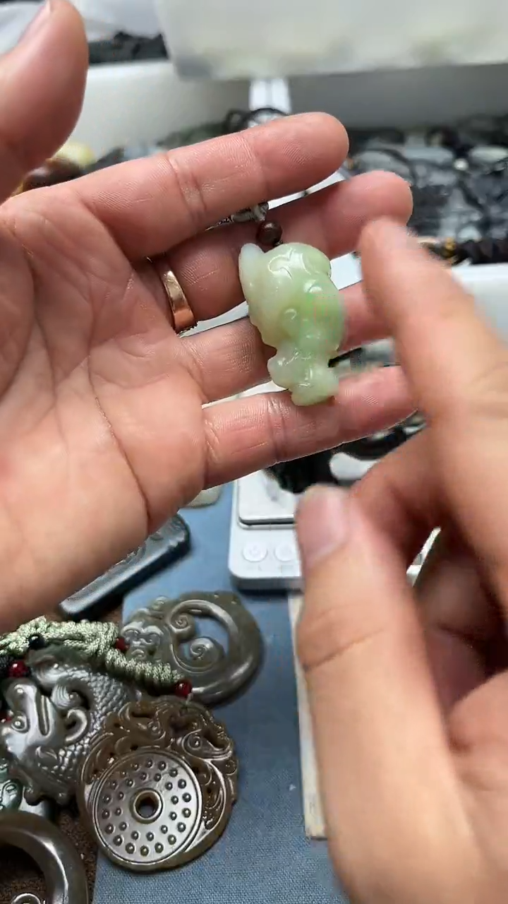 吊坠(不含链)未镶嵌和田玉1