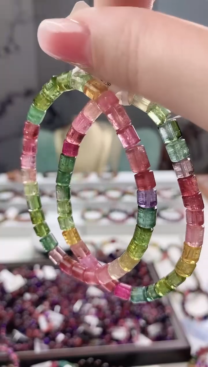 【闪购商品】碧玺碧玺单圈未镶嵌多人多样性发货发其一