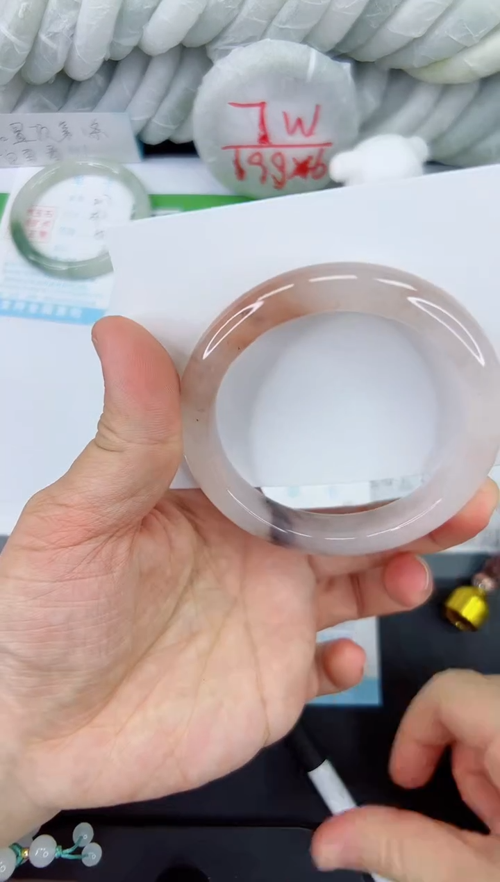 【闪购商品】石英质玉手镯未镶嵌418-58.1