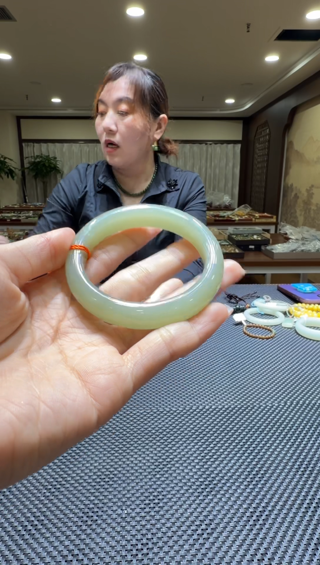 颈饰未镶嵌和田玉手镯56