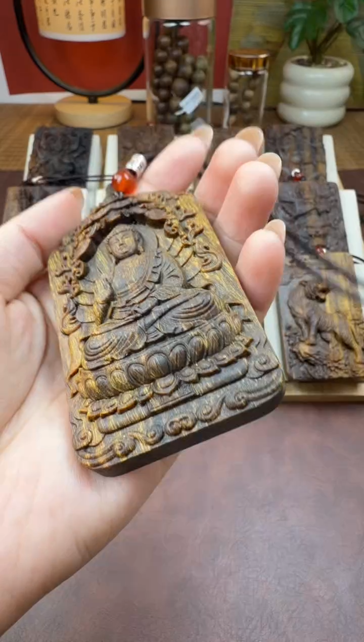 木木雕款芽庄 十二生肖守护 猪狗   阿弥托佛 8cm 送养香瓶