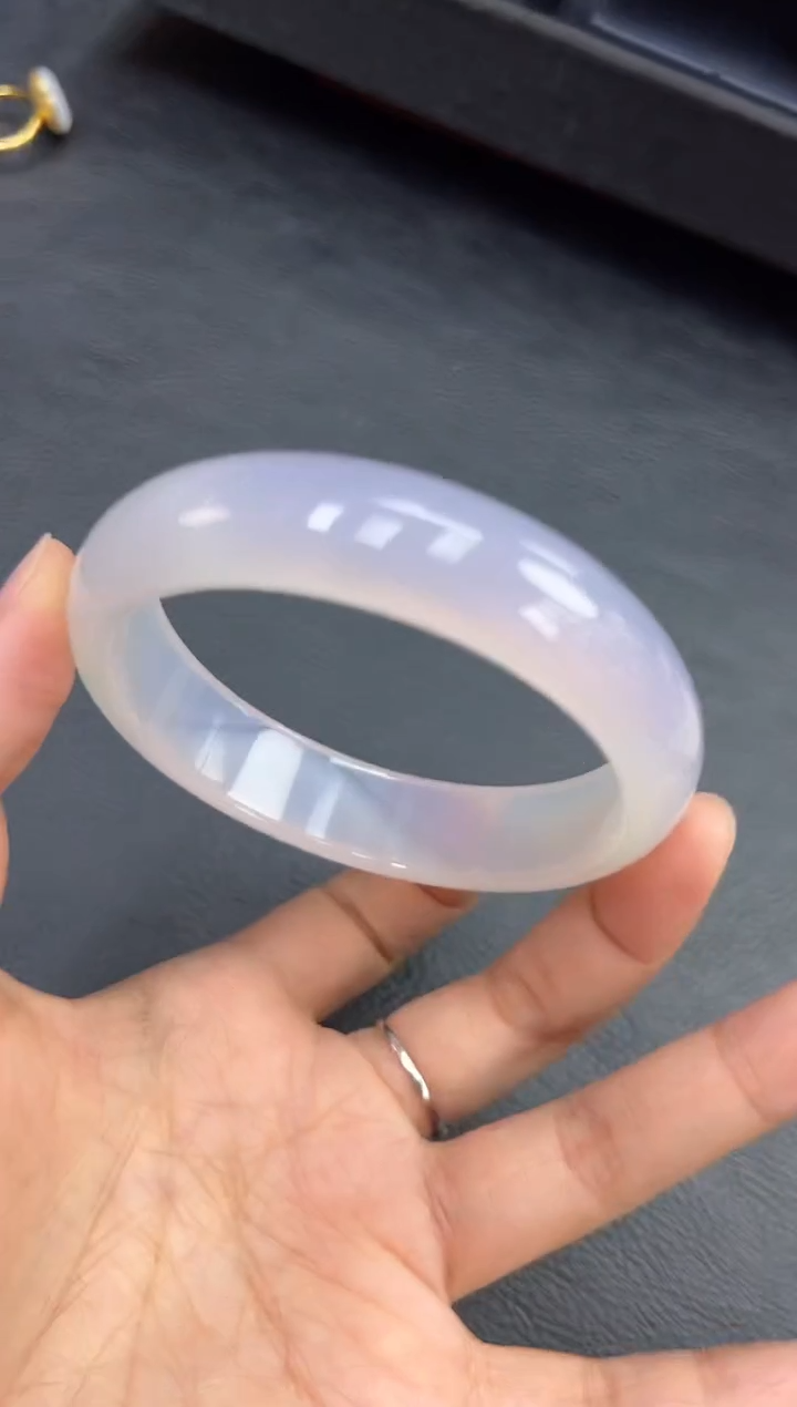 【闪购商品】玛瑙/玉髓手镯未镶嵌玉髓手镯