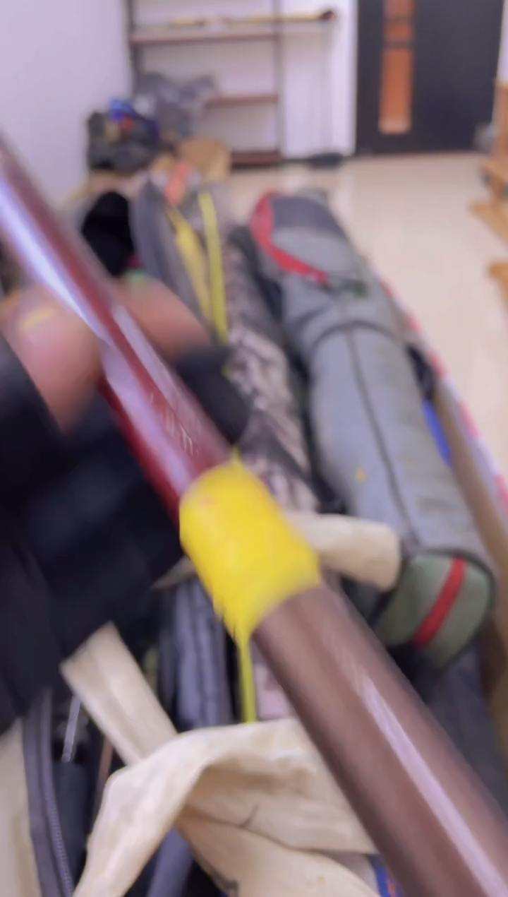 秋*?孤品微瑕疵，以直播间讲解为准，+10元，发顺丰，慎拍。