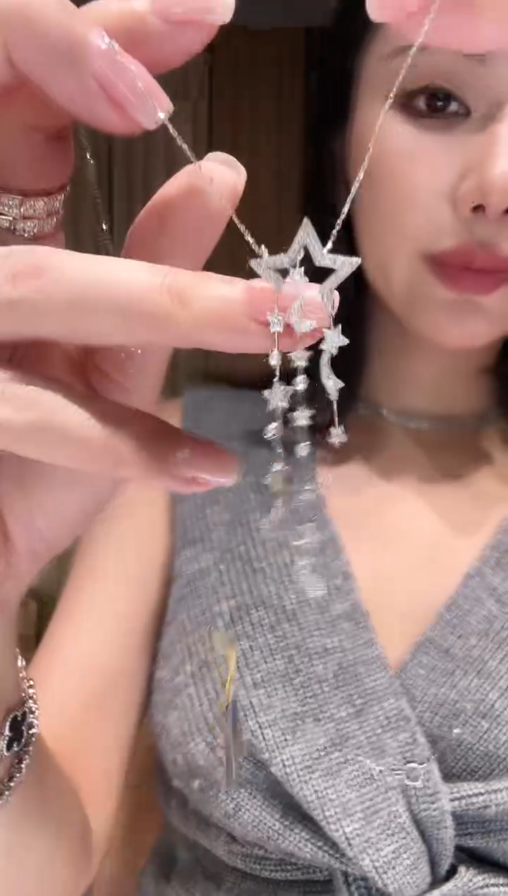 项链18K金镶嵌钻石彗星