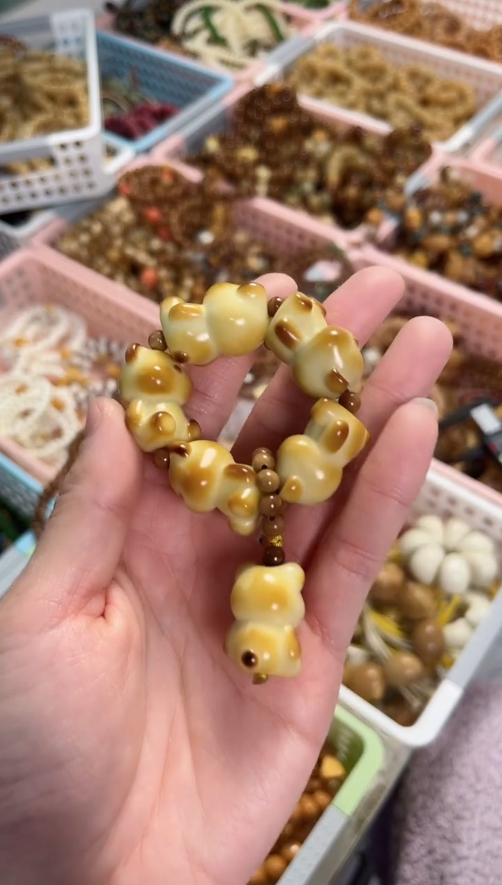 【闪购商品】菩提根/象牙果吊坠象牙够小熊手捻