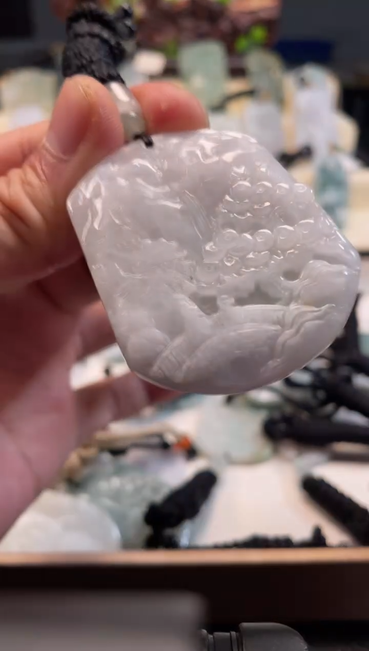 颈饰未镶嵌翡翠12/05/080