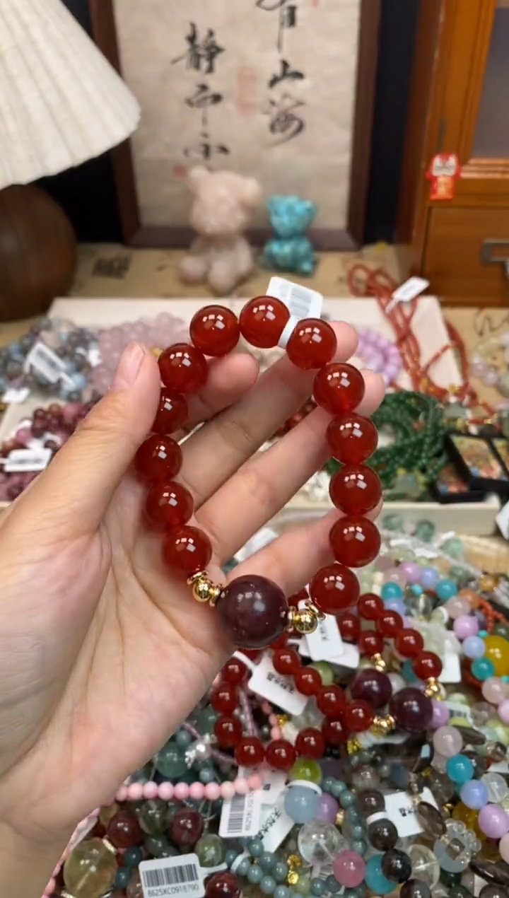 未镶嵌玛瑙手饰150