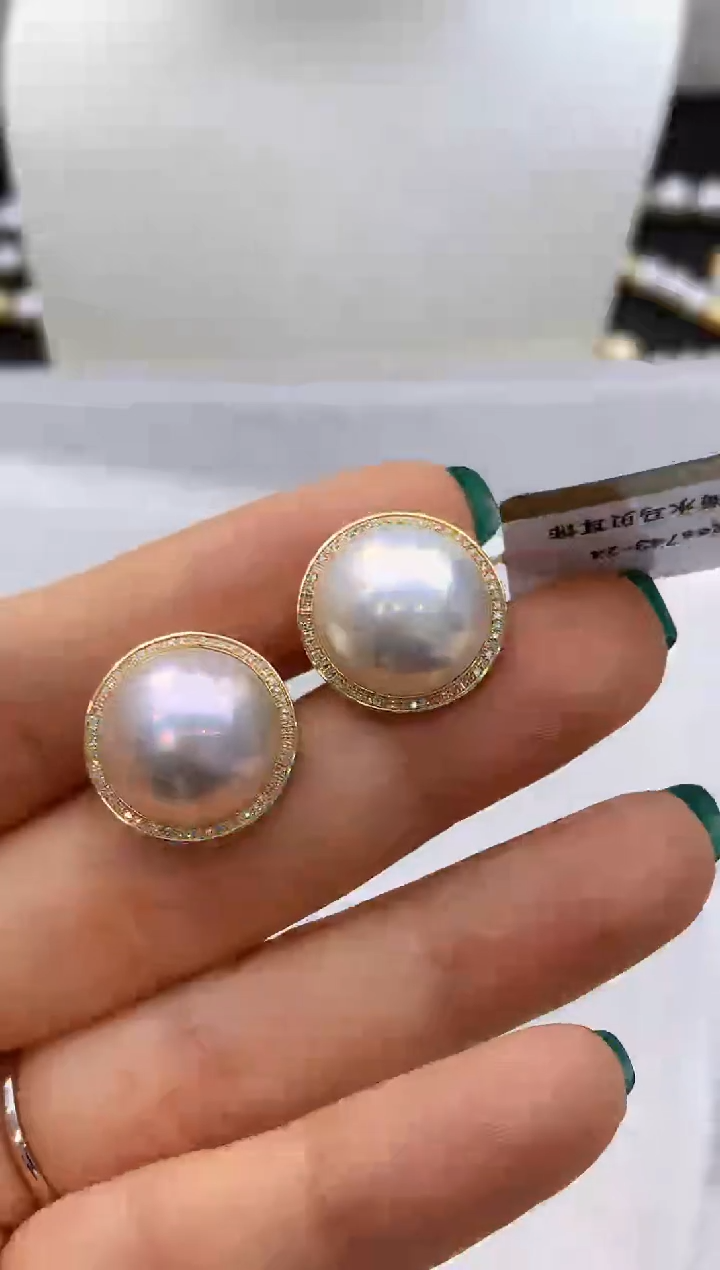 【闪购商品】拼合珍珠（马贝珠）耳饰18K金镶嵌122