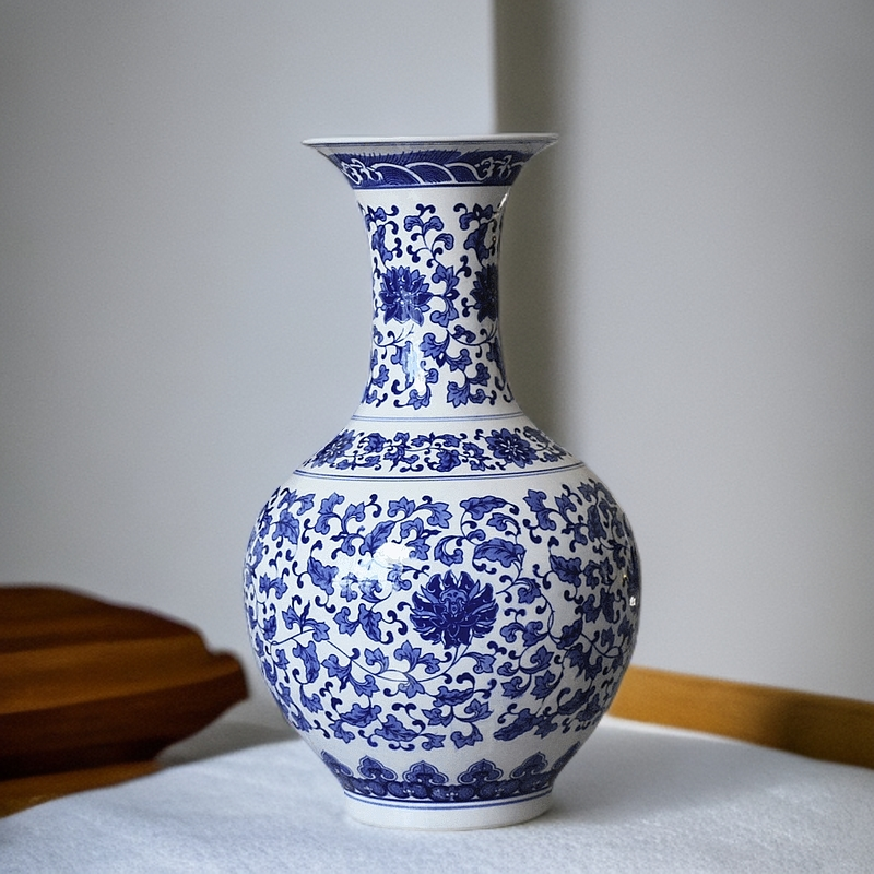 汉迎景德镇陶瓷青花瓷花瓶客厅装饰公司摆件缠枝莲图案玄关送底座