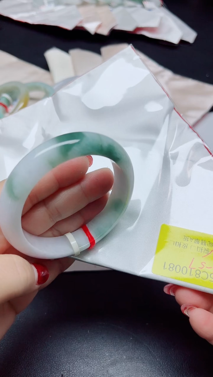 【闪购商品】翡翠手镯未镶嵌56-57/10081