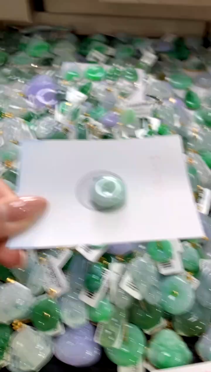 颈饰未镶嵌翡翠1111111111111111