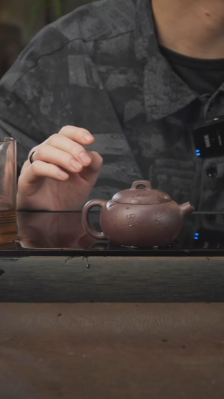 茶壶紫砂巨轮，高温紫泥，120cc。。6