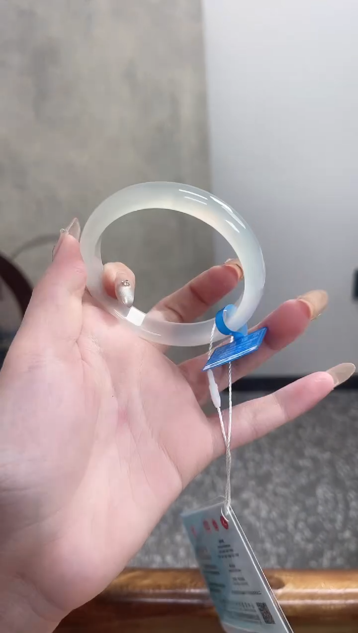 【闪购商品】玛瑙/玉髓手镯未镶嵌58圈