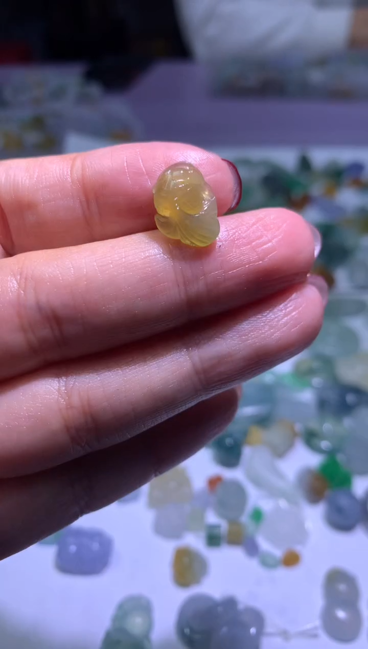 【闪购商品】定制翡翠未镶嵌毛货