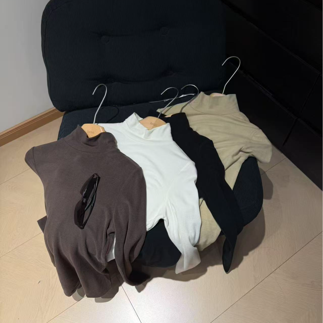 HEAN/禾桉 冬日暖阳 羊毛德绒混纺巨显瘦防风高领保暖长袖打底t恤