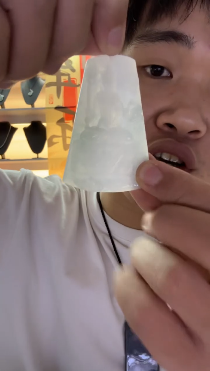 【闪购商品】翡翠颈饰未镶嵌天然翡翠A货孤品一件