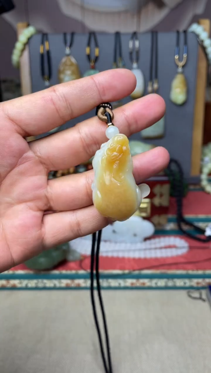 颈饰未镶嵌和田玉！拍一发一