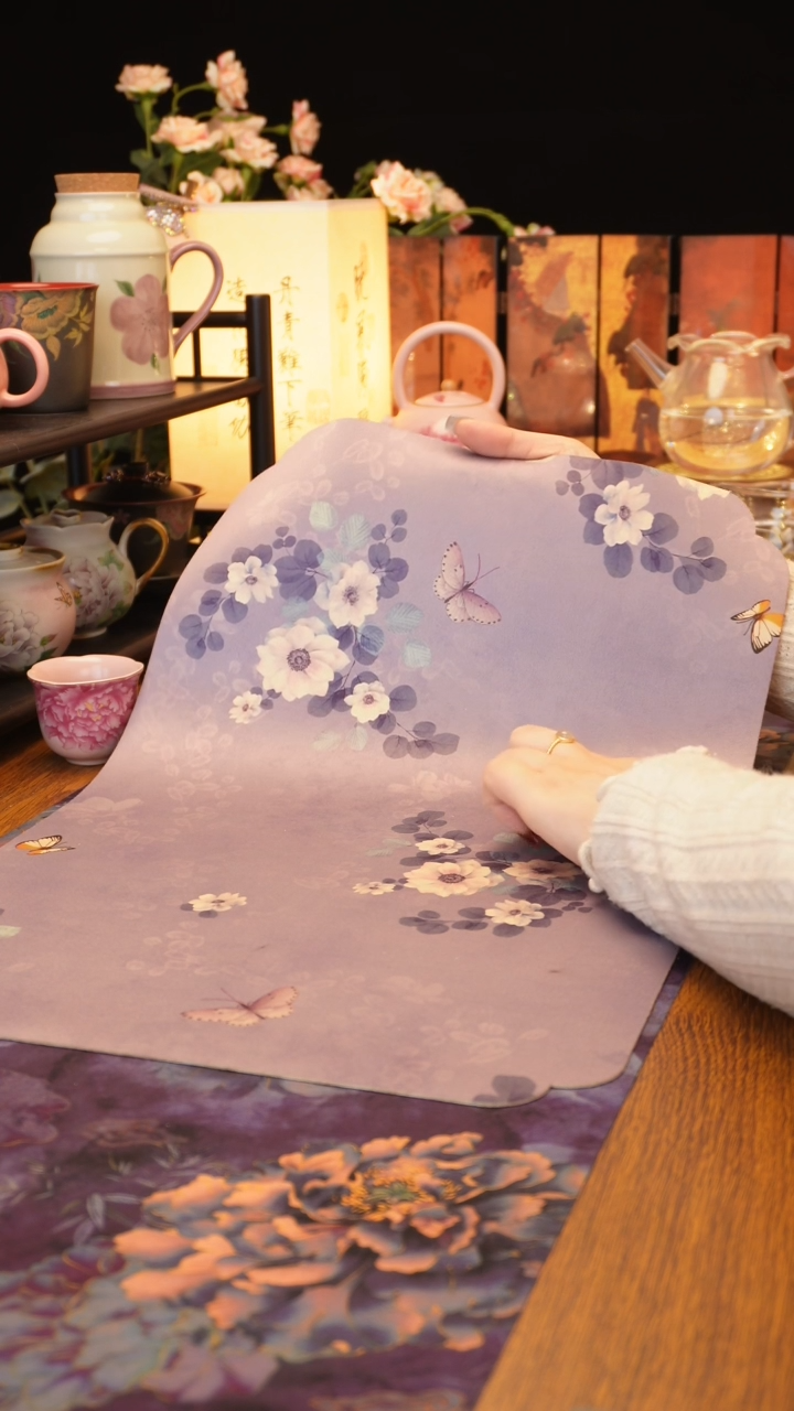 【闪购商品】紫色花花蝴蝶茶席····