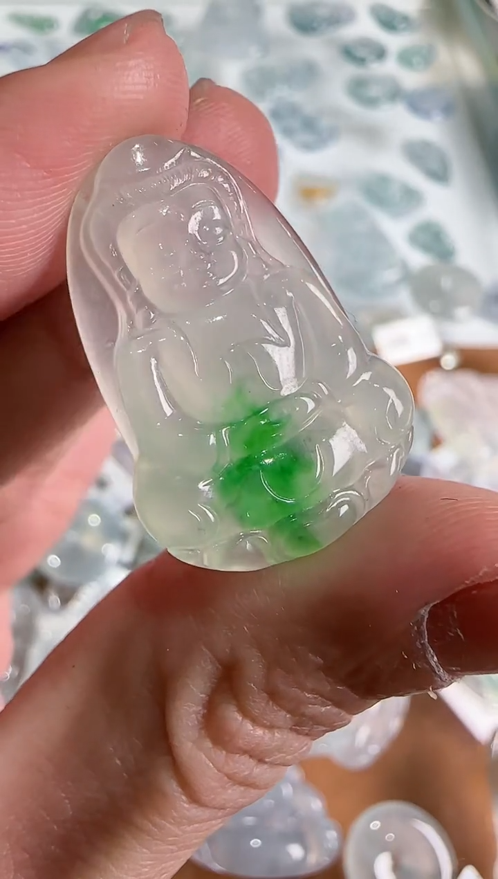 【闪购商品】翡翠吊坠(不含链)未镶嵌··