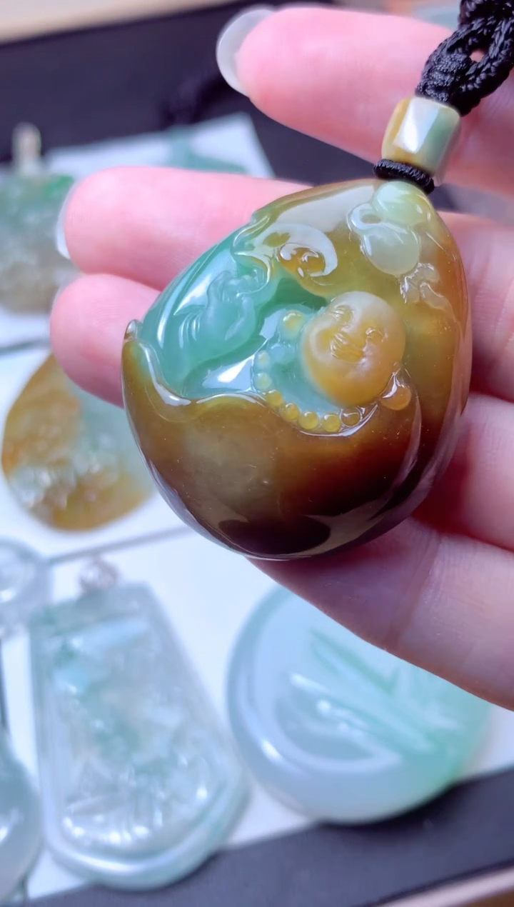 颈饰未镶嵌翡翠天然A货翡翠