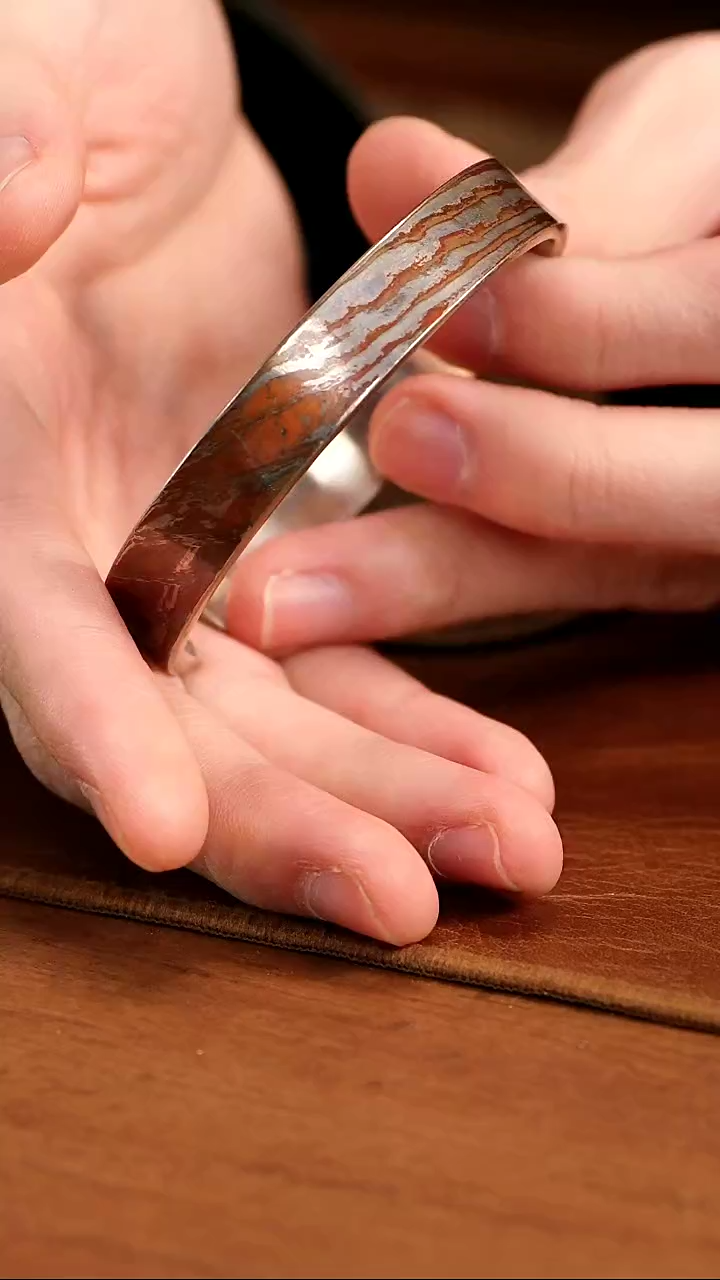 铜合金无木纹金手镯     